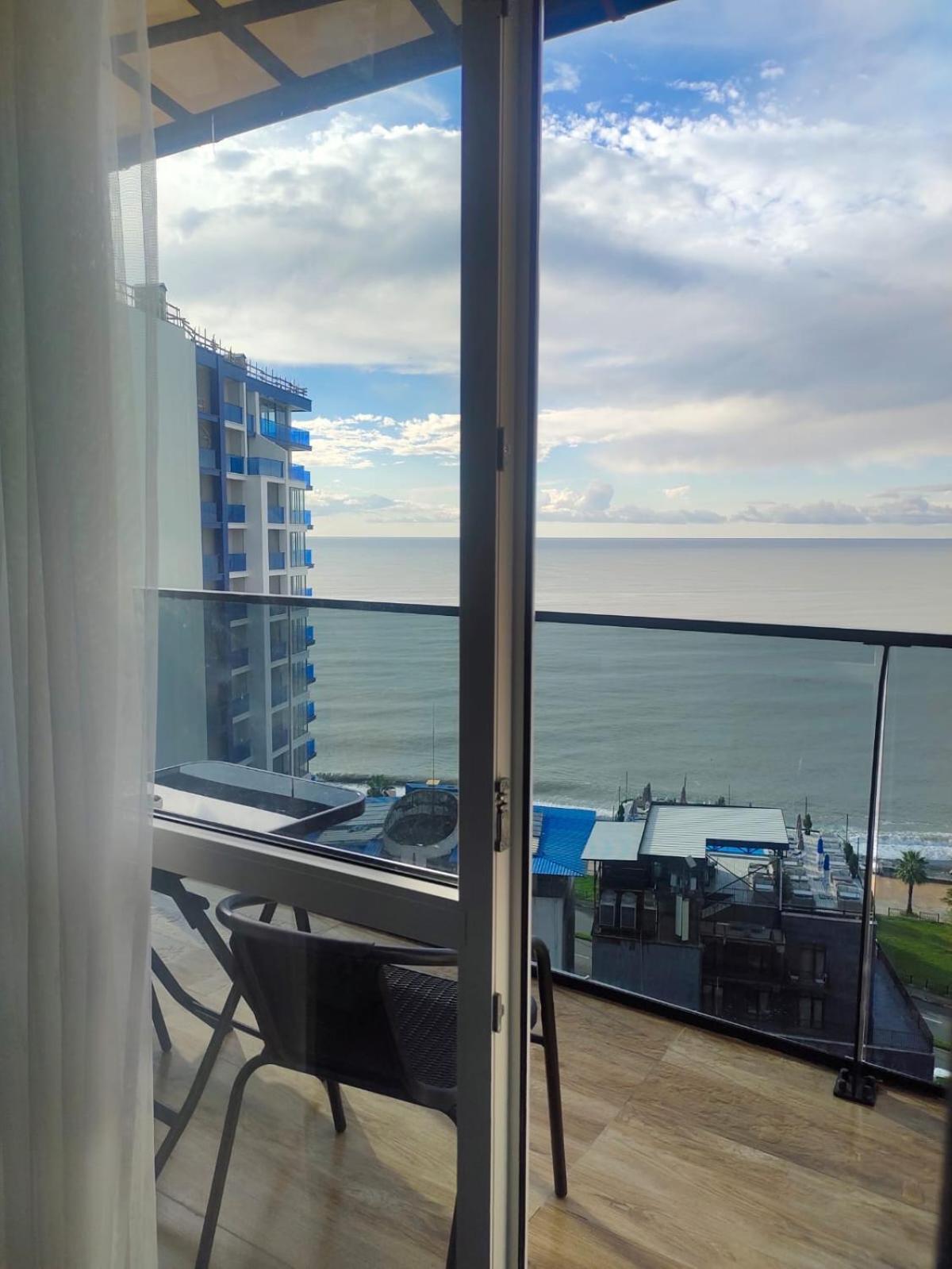 Bi Residence Sea View Luxury 바투미 외부 사진